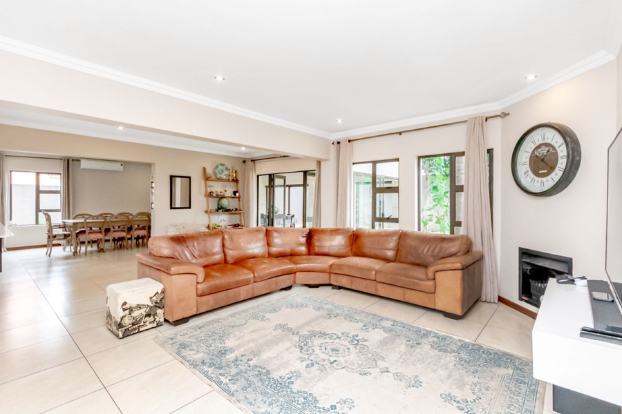 3 Bedroom Property for Sale in Willaway Gauteng