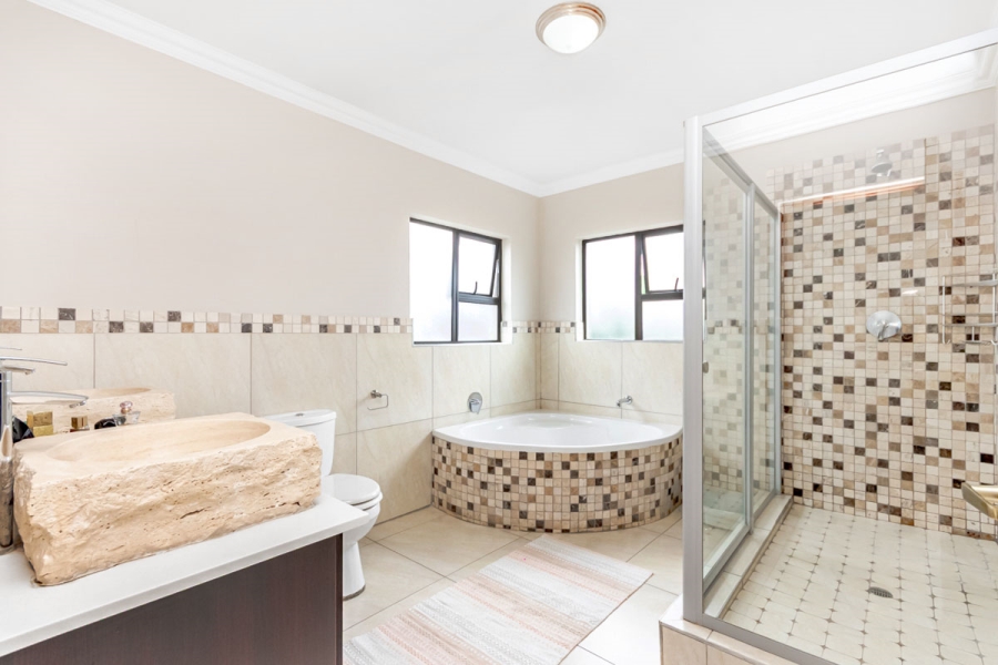 3 Bedroom Property for Sale in Willaway Gauteng