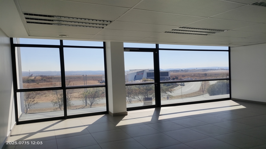 To Let Commercial Property for Rent in Lanseria Gauteng