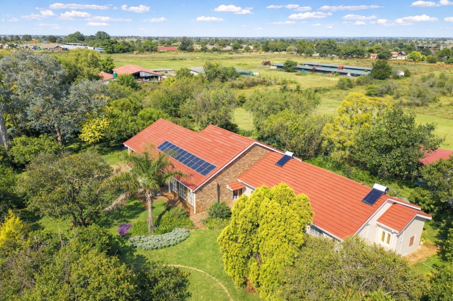 3 Bedroom Property for Sale in Kameeldrift West Gauteng