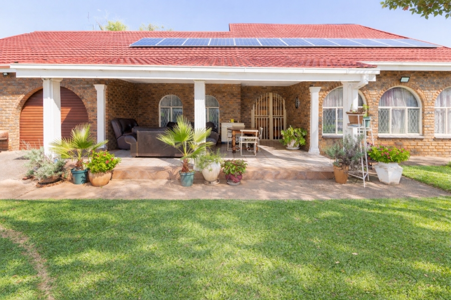 3 Bedroom Property for Sale in Kameeldrift West Gauteng