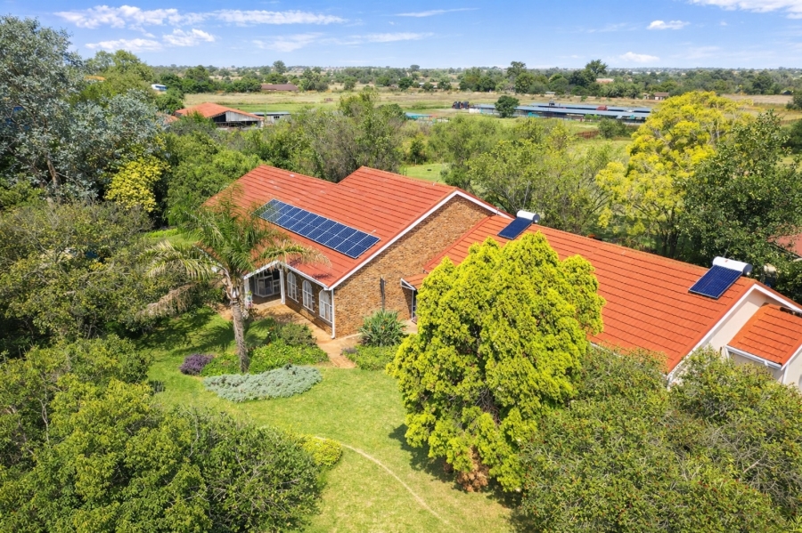 3 Bedroom Property for Sale in Kameeldrift West Gauteng