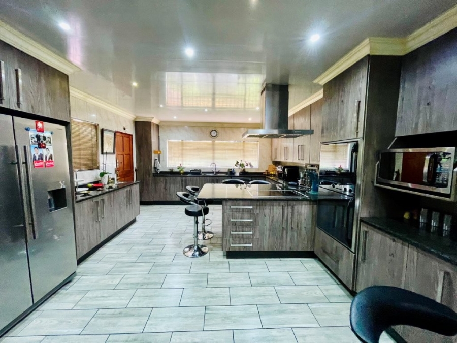 3 Bedroom Property for Sale in Brackenhurst Gauteng
