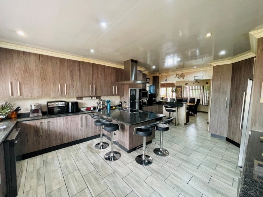 3 Bedroom Property for Sale in Brackenhurst Gauteng