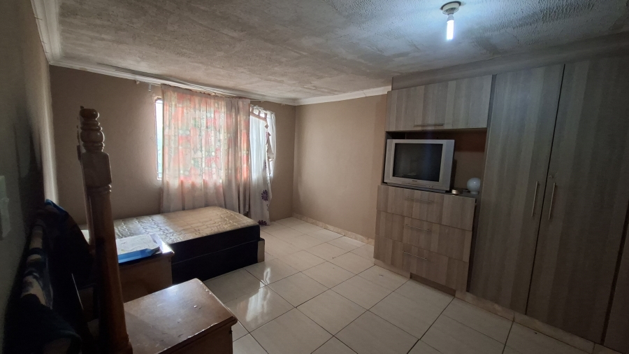 4 Bedroom Property for Sale in Olievenhoutbosch Gauteng