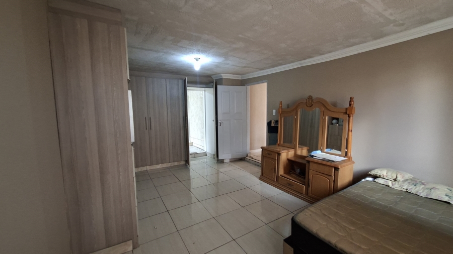 4 Bedroom Property for Sale in Olievenhoutbosch Gauteng