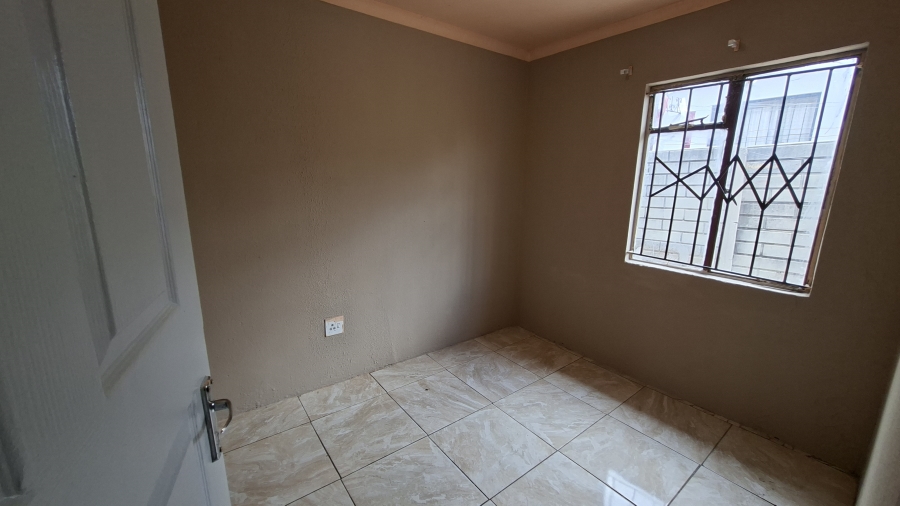 4 Bedroom Property for Sale in Olievenhoutbosch Gauteng