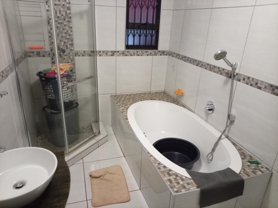 3 Bedroom Property for Sale in Tokoza Ext 2 Gauteng