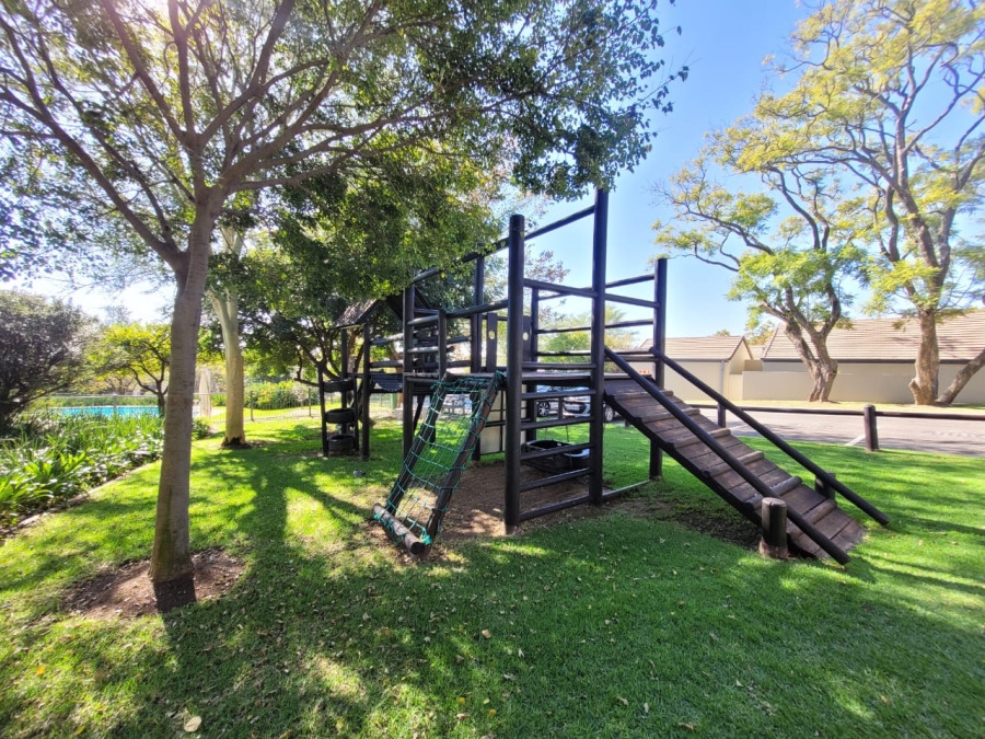 2 Bedroom Property for Sale in Bryanston Gauteng