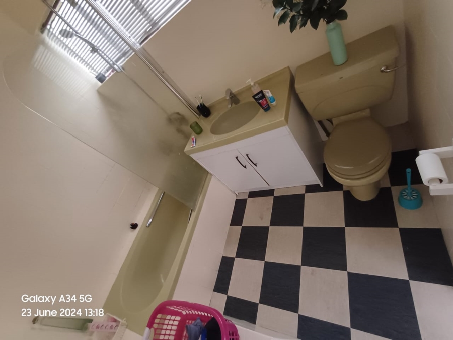 2 Bedroom Property for Sale in Killarney Gauteng