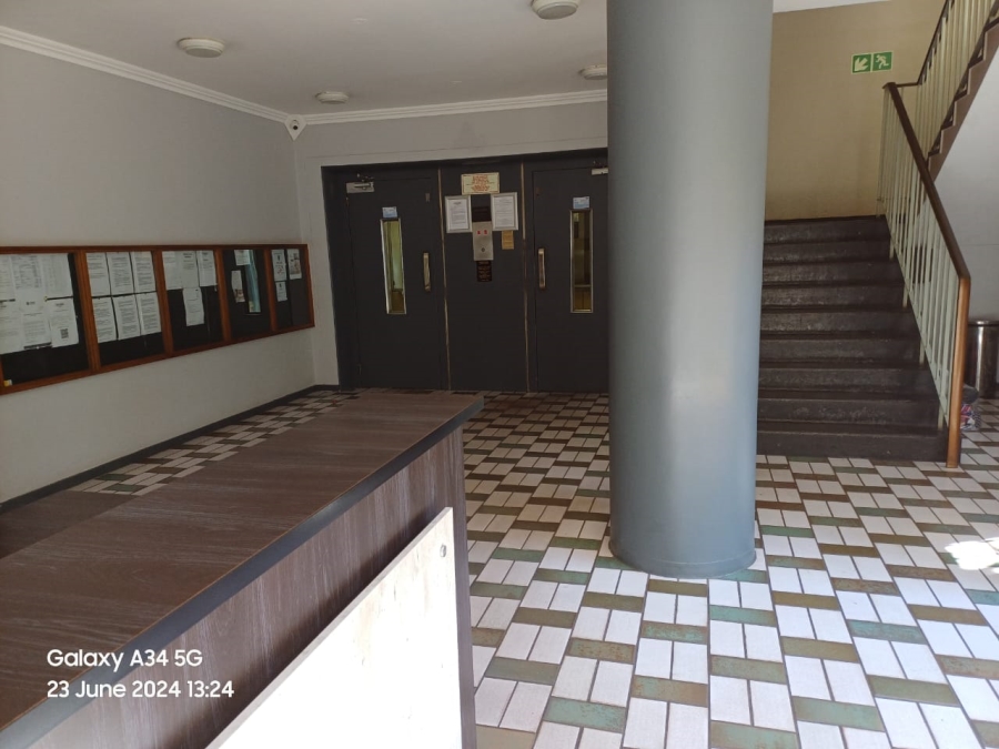 2 Bedroom Property for Sale in Killarney Gauteng