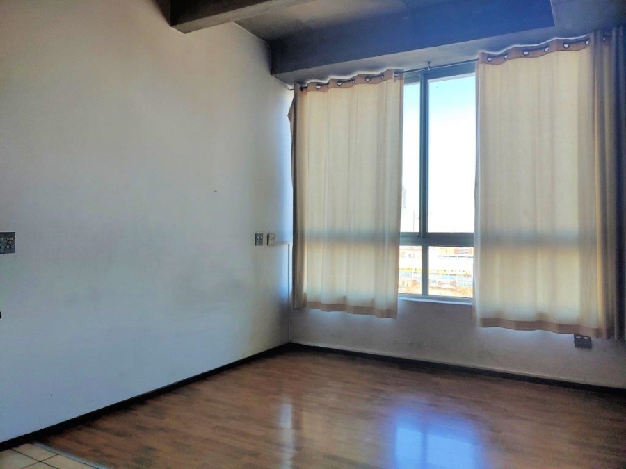 1 Bedroom Property for Sale in Braamfontein Gauteng