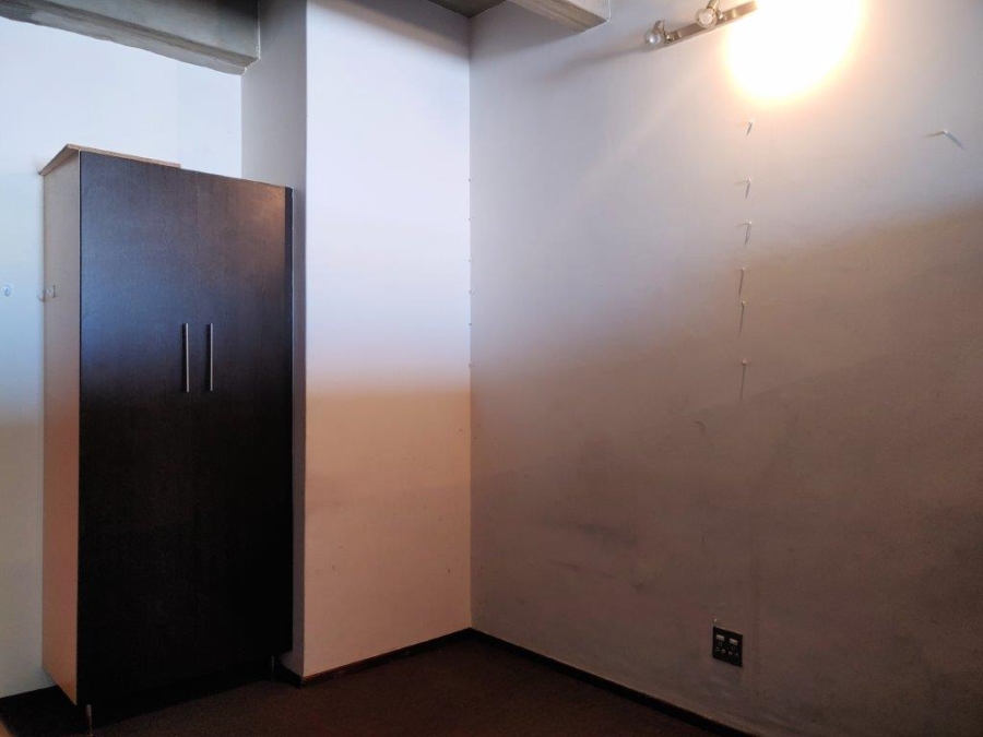 1 Bedroom Property for Sale in Braamfontein Gauteng