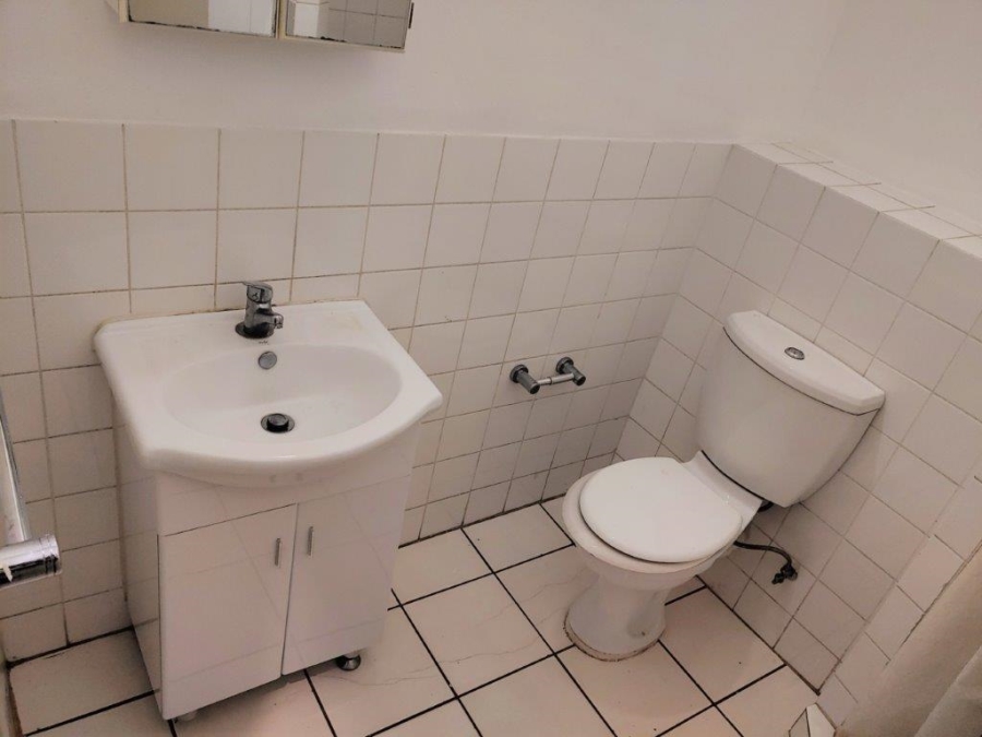 1 Bedroom Property for Sale in Braamfontein Gauteng