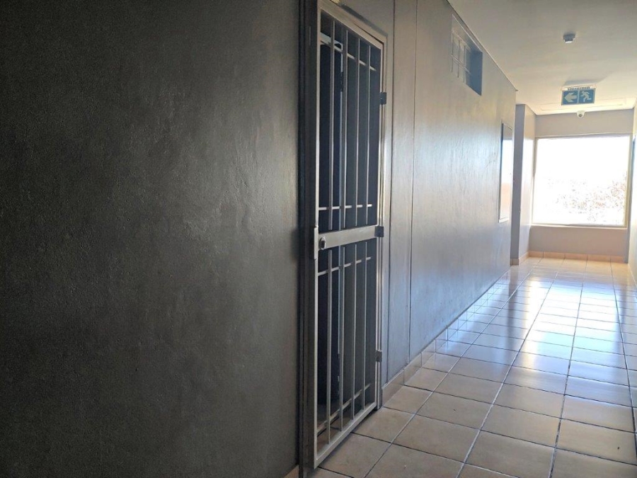 1 Bedroom Property for Sale in Braamfontein Gauteng