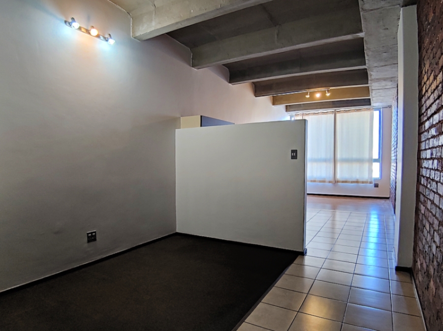 1 Bedroom Property for Sale in Braamfontein Gauteng