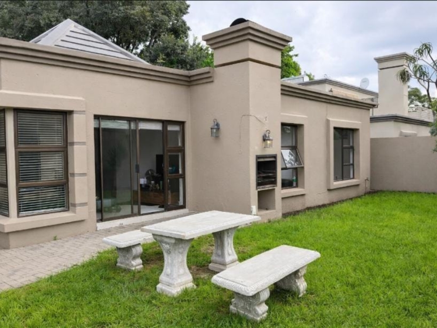 To Let 2 Bedroom Property for Rent in Beverley Gauteng