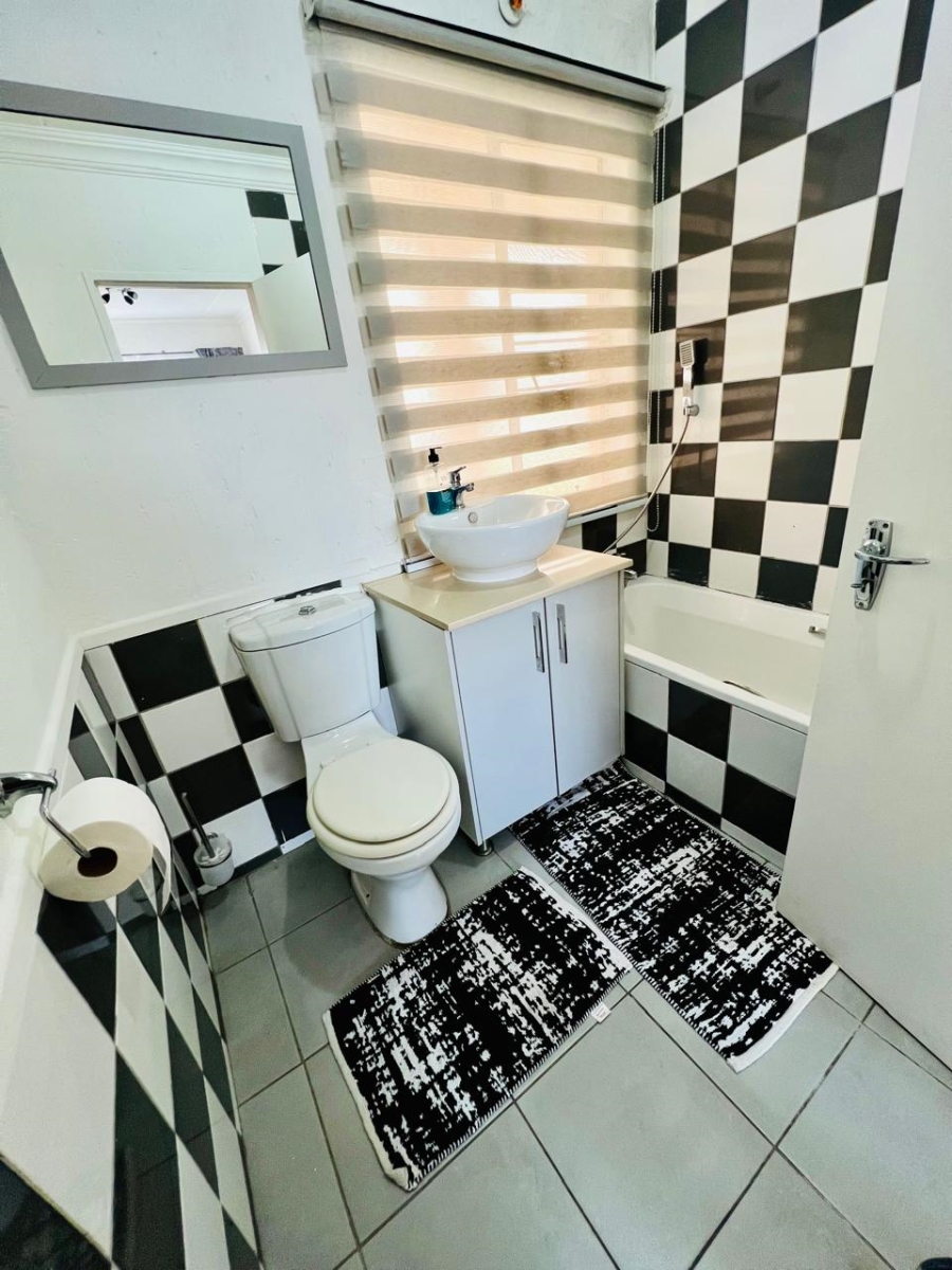 1 Bedroom Property for Sale in Alberton Central Gauteng