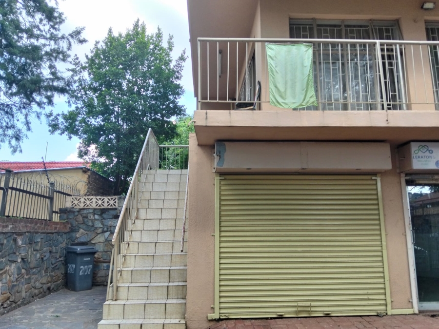 6 Bedroom Property for Sale in Laudium Gauteng