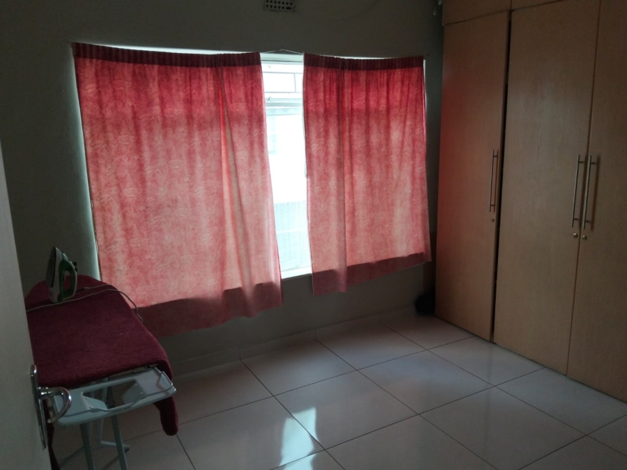 6 Bedroom Property for Sale in Laudium Gauteng