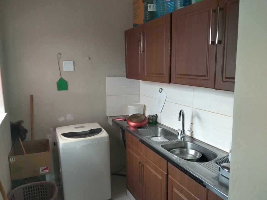 6 Bedroom Property for Sale in Laudium Gauteng