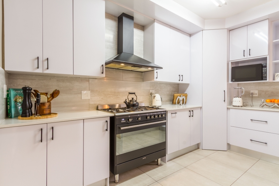 3 Bedroom Property for Sale in Equestria Gauteng