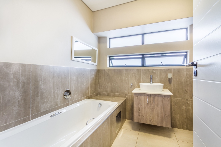 3 Bedroom Property for Sale in Equestria Gauteng