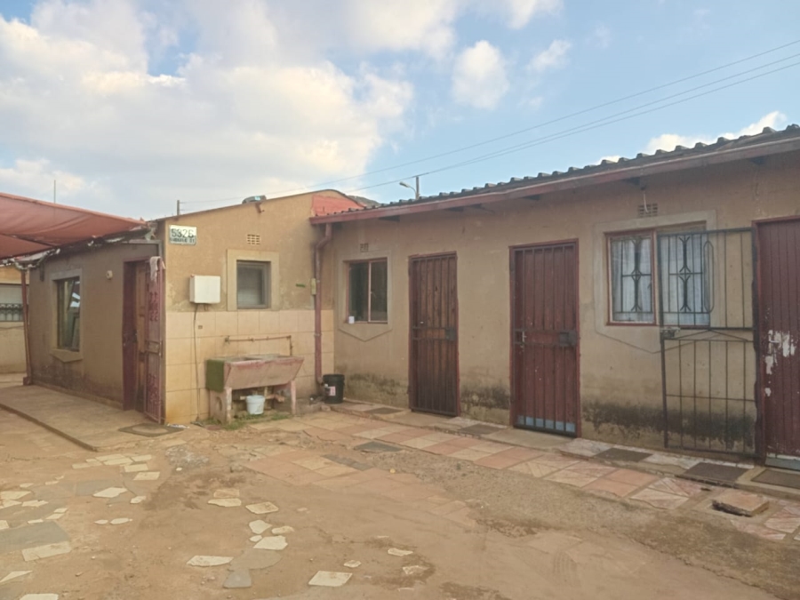 1 Bedroom Property for Sale in Roodebult Gauteng
