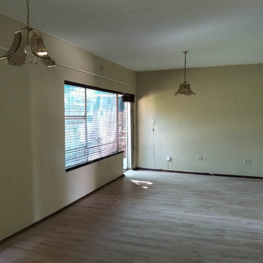 2 Bedroom Property for Sale in Birchleigh Gauteng