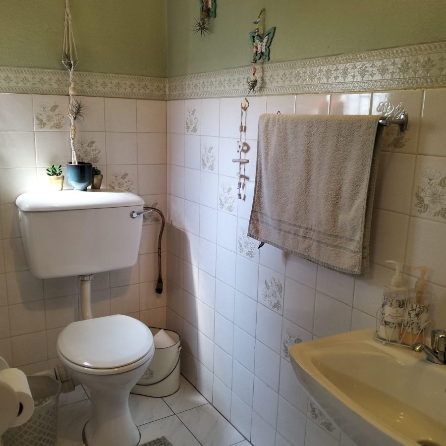 2 Bedroom Property for Sale in Birchleigh Gauteng
