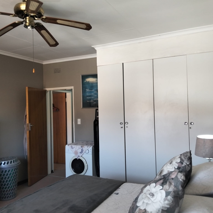 2 Bedroom Property for Sale in Birchleigh Gauteng