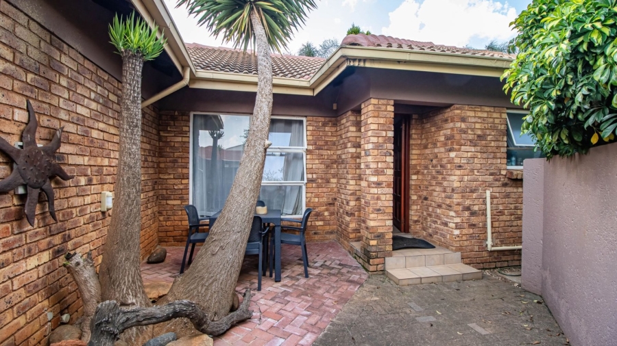 3 Bedroom Property for Sale in Terenure Gauteng