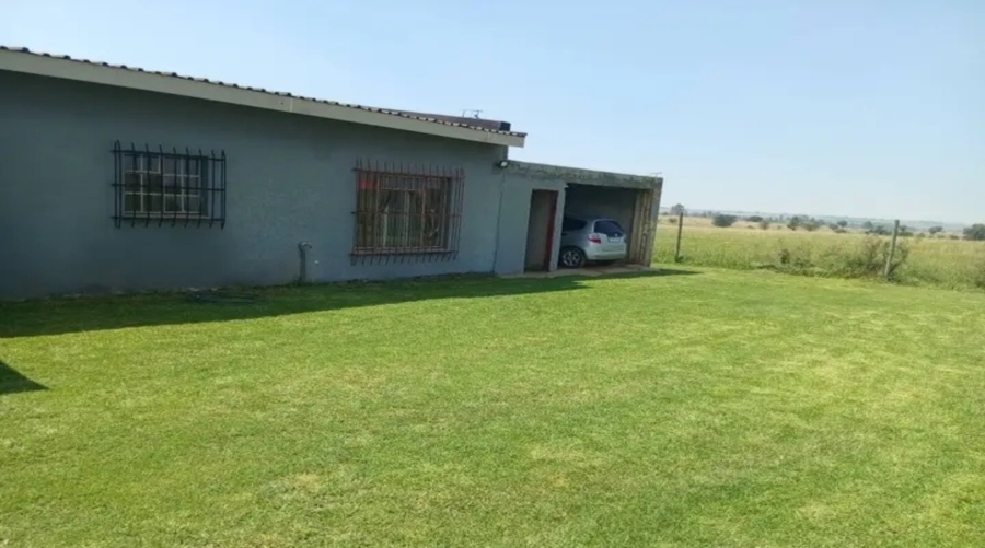 5 Bedroom Property for Sale in Helderstrome AH Gauteng