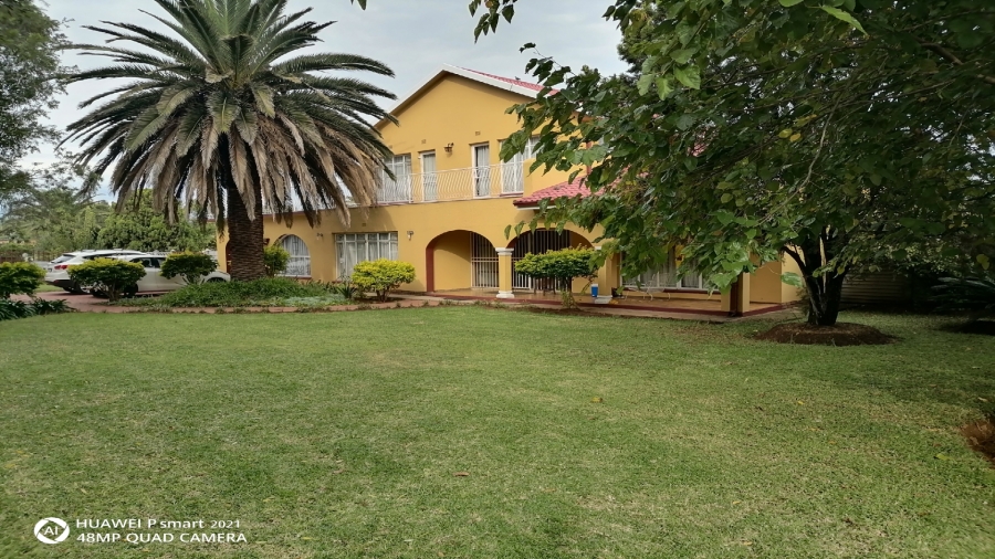 8 Bedroom Property for Sale in Bedworth Park Gauteng