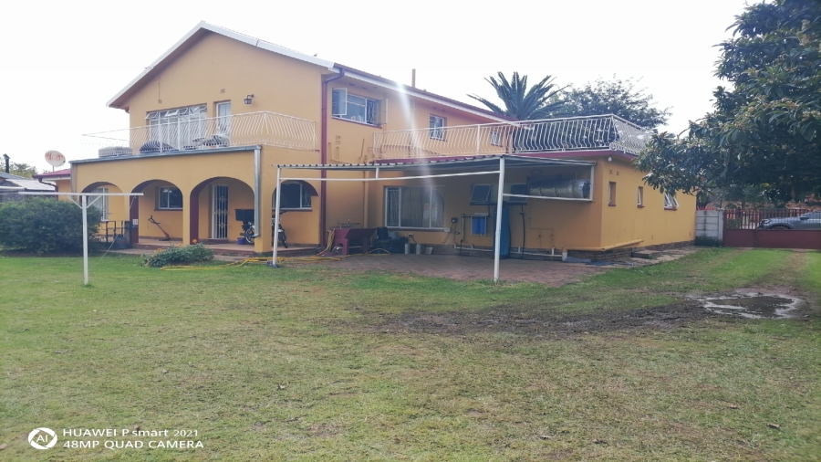 8 Bedroom Property for Sale in Bedworth Park Gauteng