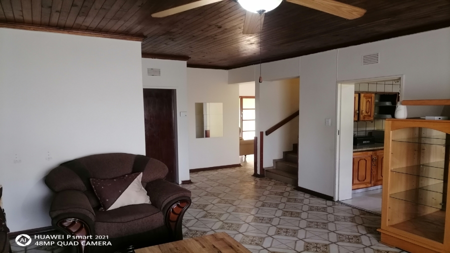 8 Bedroom Property for Sale in Bedworth Park Gauteng