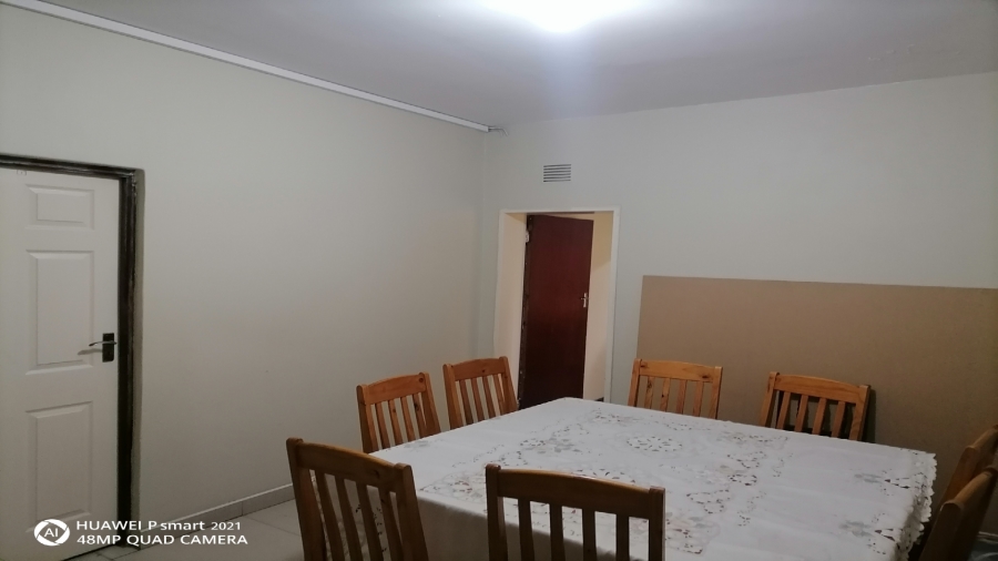 8 Bedroom Property for Sale in Bedworth Park Gauteng