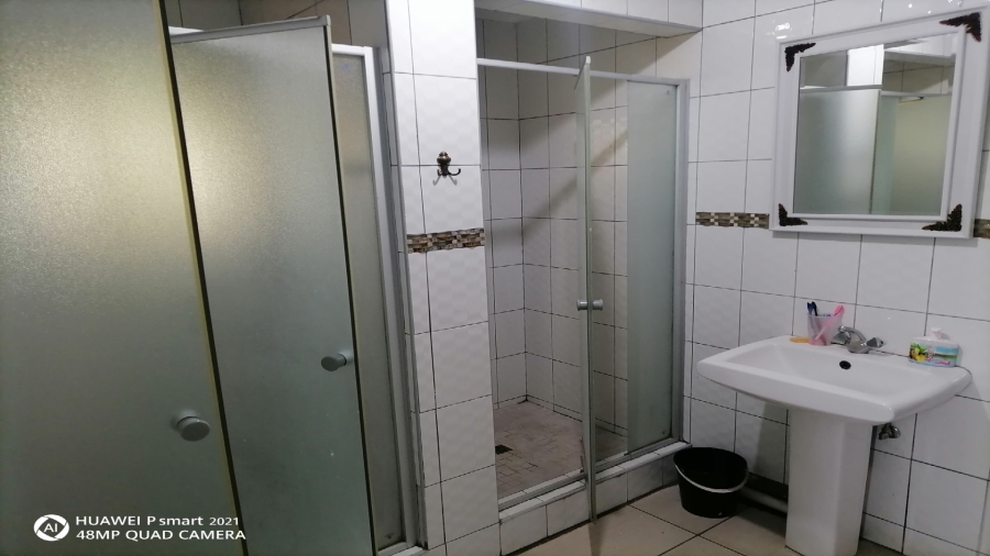 8 Bedroom Property for Sale in Bedworth Park Gauteng