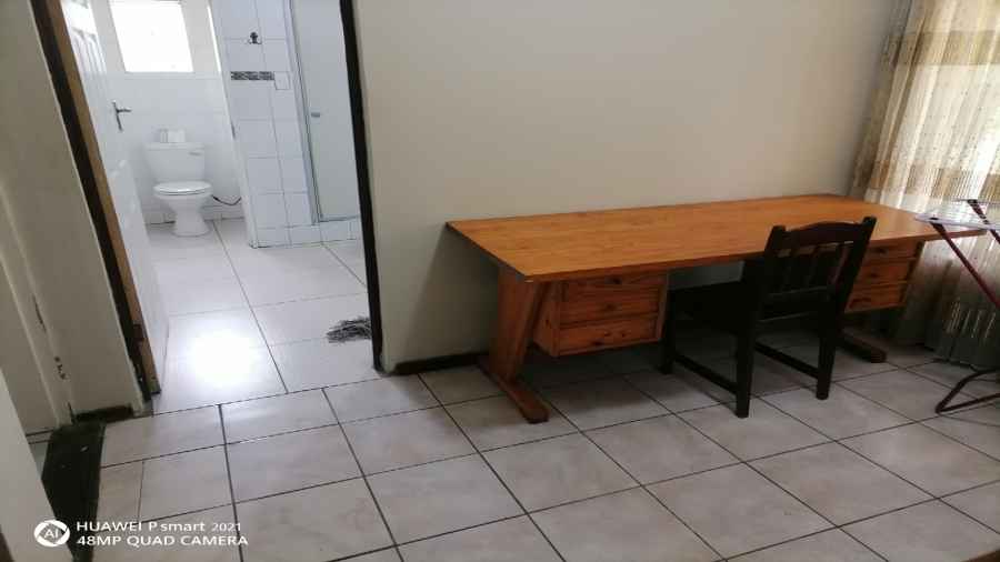 8 Bedroom Property for Sale in Bedworth Park Gauteng