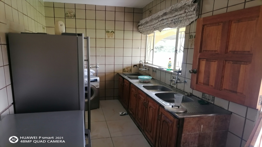 8 Bedroom Property for Sale in Bedworth Park Gauteng