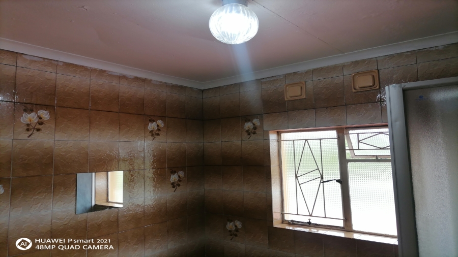 8 Bedroom Property for Sale in Bedworth Park Gauteng