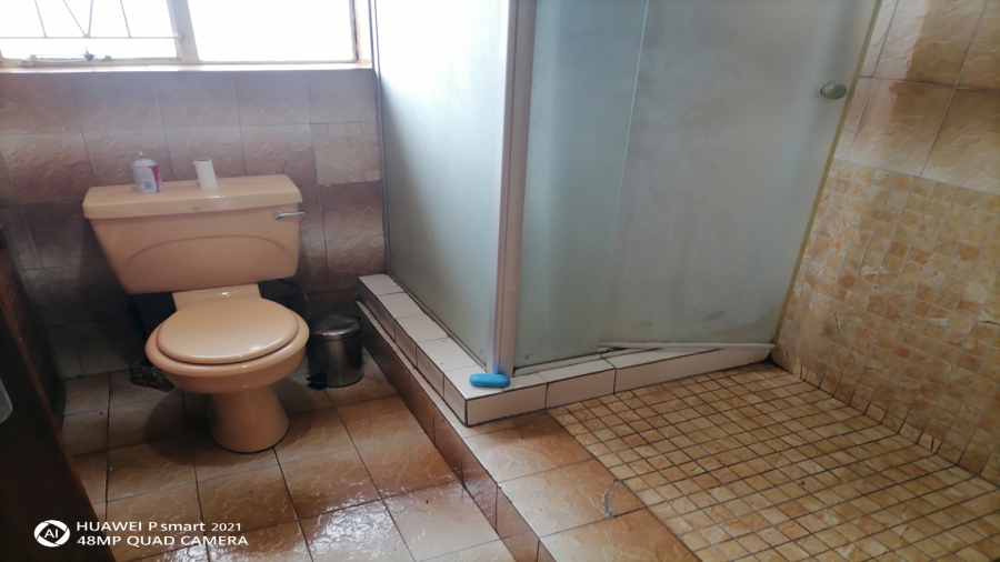 8 Bedroom Property for Sale in Bedworth Park Gauteng