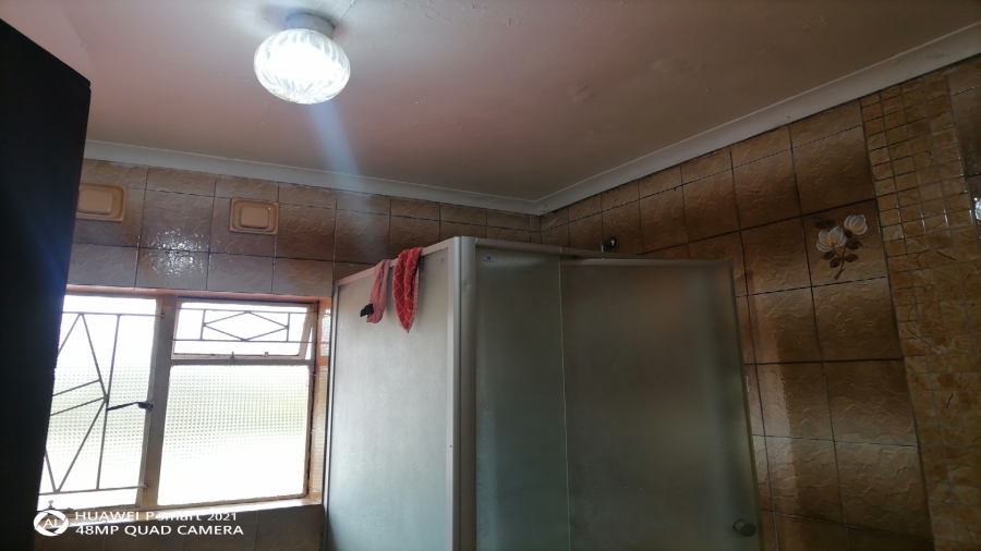 8 Bedroom Property for Sale in Bedworth Park Gauteng