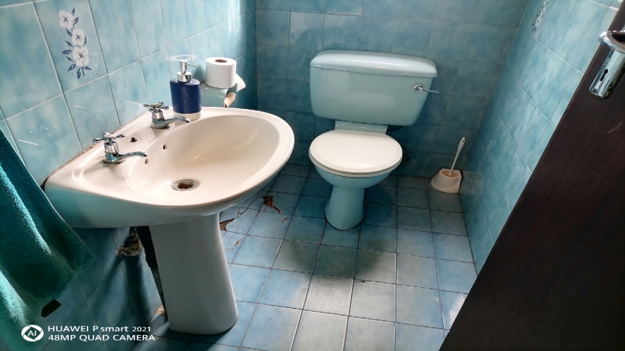 8 Bedroom Property for Sale in Bedworth Park Gauteng