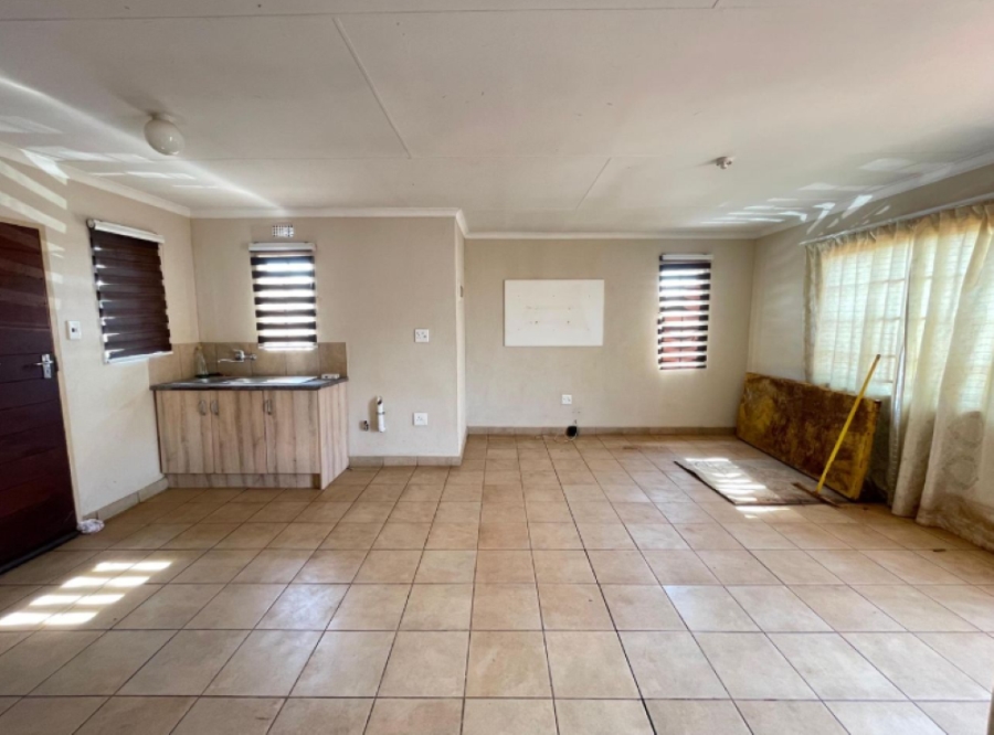 3 Bedroom Property for Sale in Sky City Gauteng