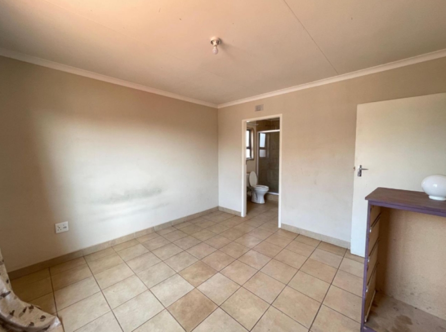 3 Bedroom Property for Sale in Sky City Gauteng