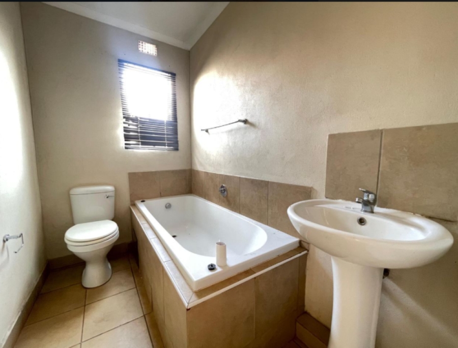 3 Bedroom Property for Sale in Sky City Gauteng