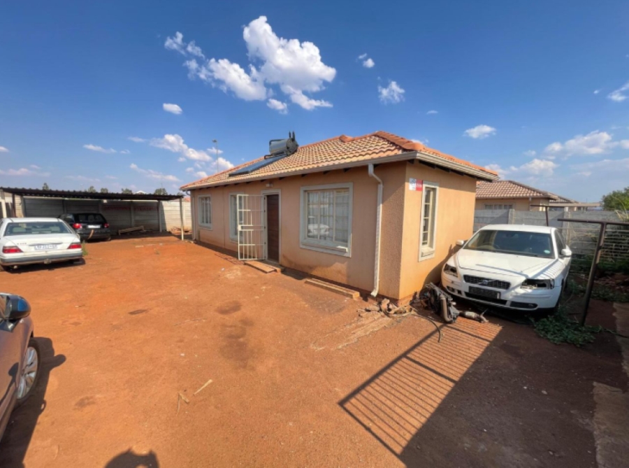 3 Bedroom Property for Sale in Sky City Gauteng