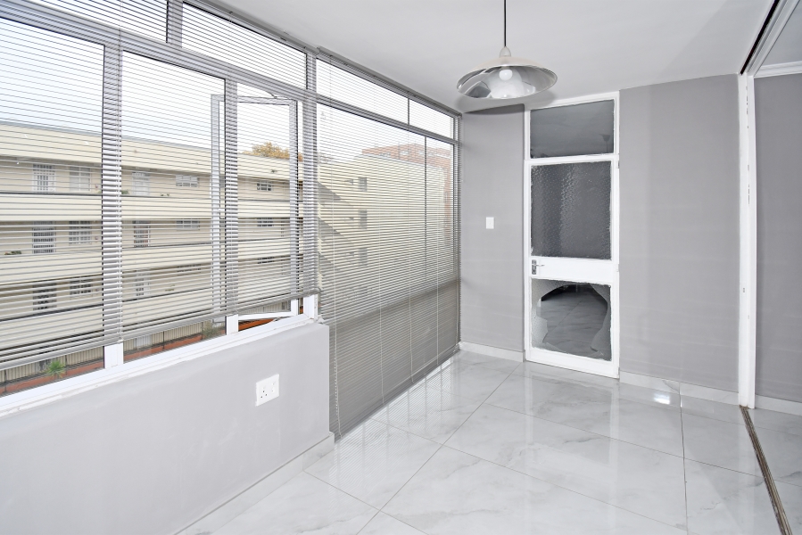 2 Bedroom Property for Sale in Killarney Gauteng