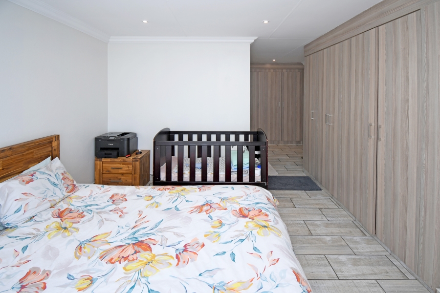 3 Bedroom Property for Sale in Noordhang Gauteng
